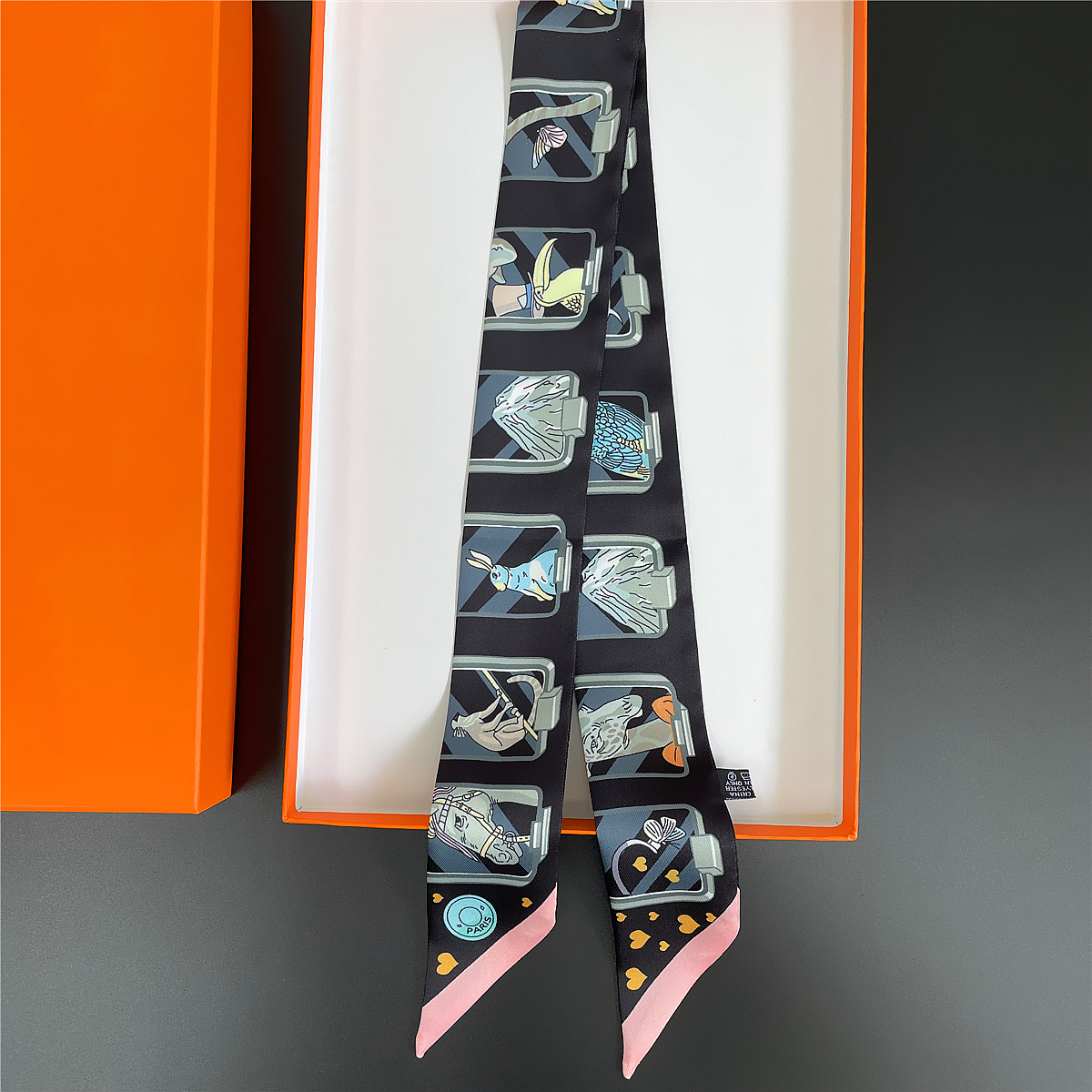 Brand Design Twill 100% Silk S - Luxury Bags Brand reseña y precio
