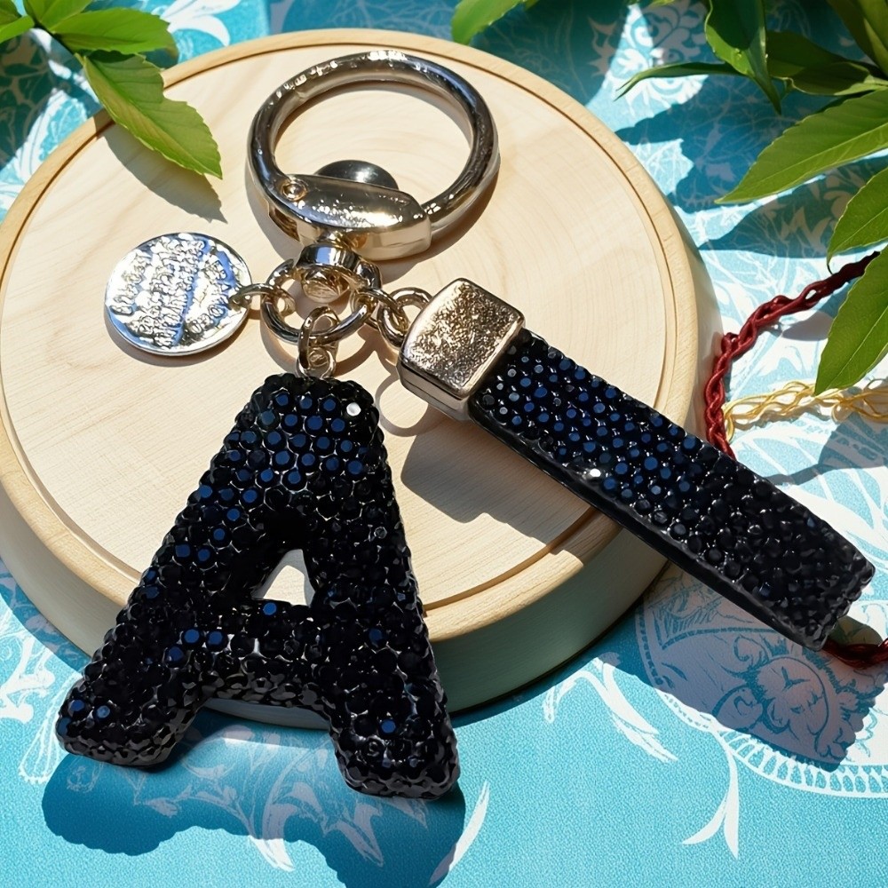 Lucky Charm Letter Key Chain L - Luxury Bags Yellow reseña y precio