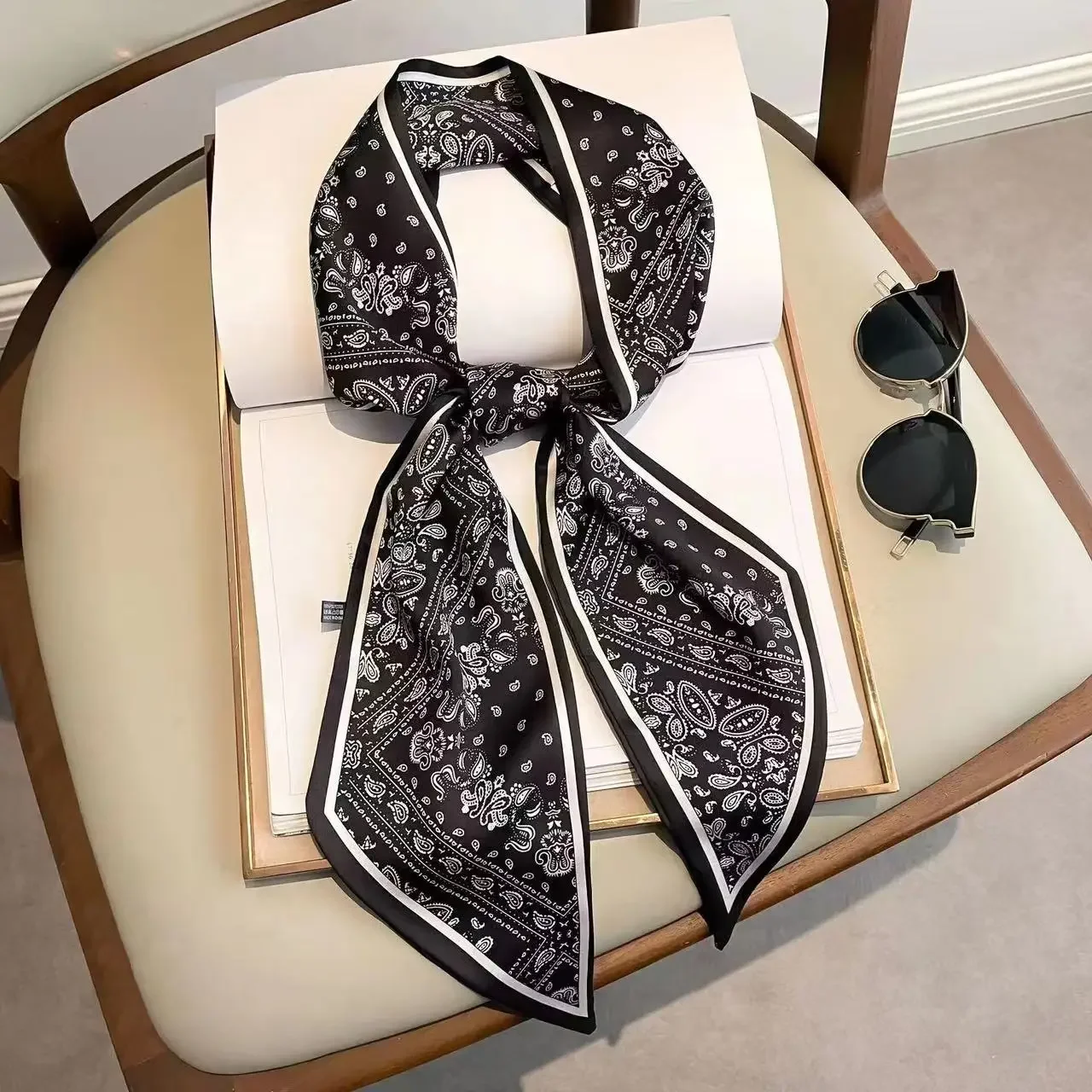 Design Print Skinny Scarf Plai - Luxury Bags For Travel reseña y precio