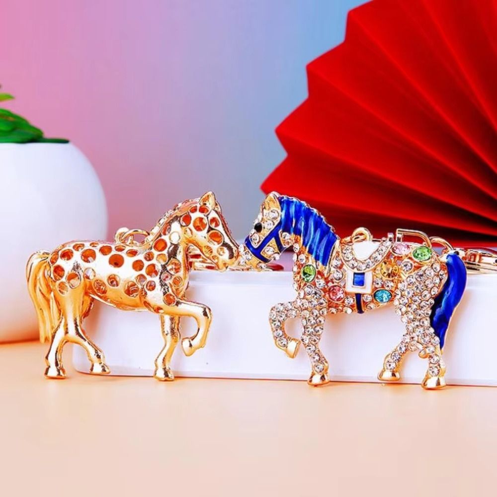 Luxury Metal Horse Key Chain C - Luxury Bags Yellow reseña y precio