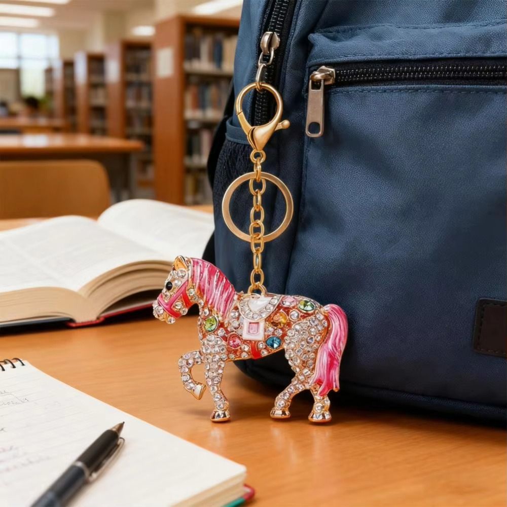 Luxury Metal Horse Key Chain C - Luxury Bags Yellow reseña y precio