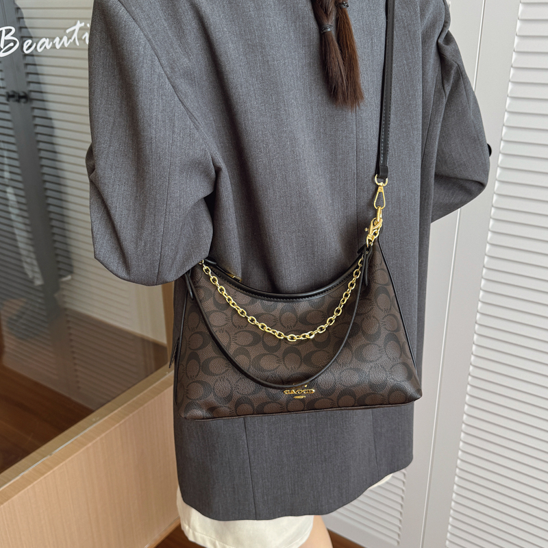 Luxury Moisture Proof Diaper B - Luxury Bags Dry Clean reseña y precio